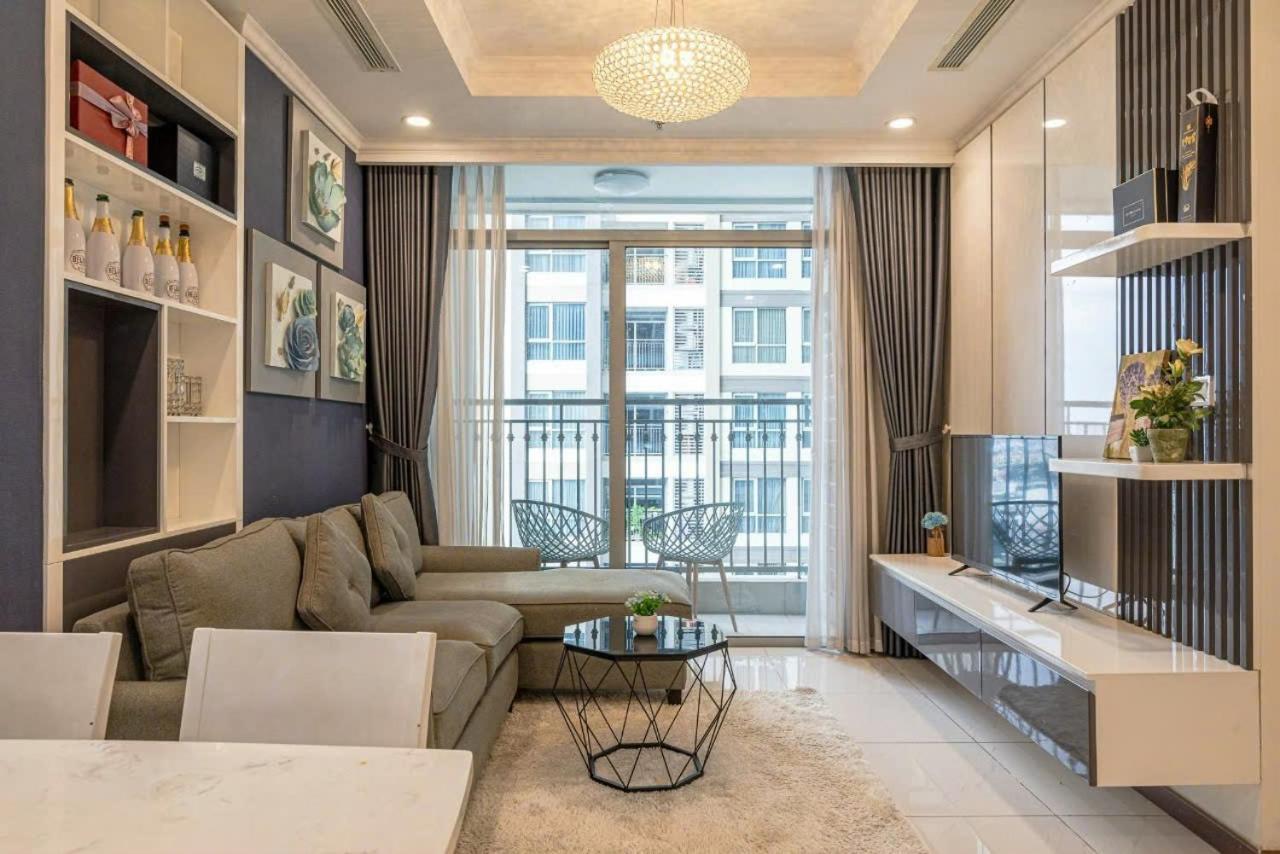 1 Phong Ngu Landmark 81 Vinhome * TP. Hồ Chí Minh