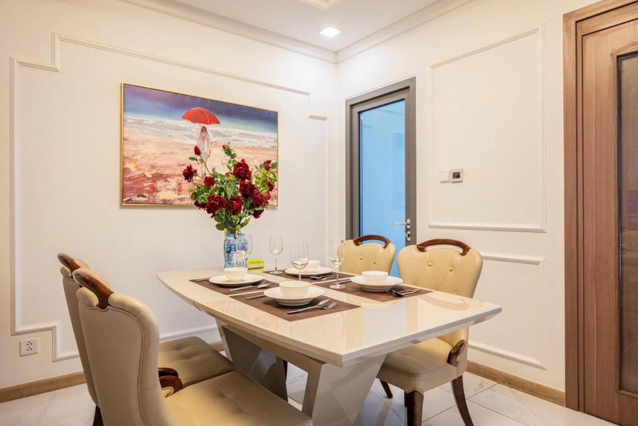 Apartment 1 Phong Ngu Landmark 81 Vinhome
